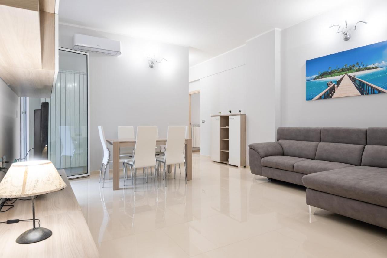 Modern Flat 250 Mt From The Sea - Albissola Marina Apartment ภายนอก รูปภาพ