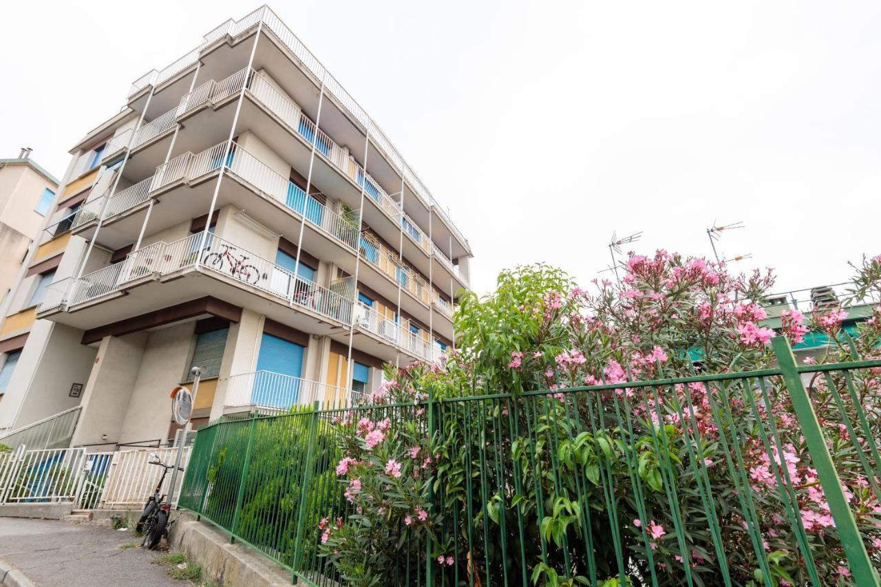 Modern Flat 250 Mt From The Sea - Albissola Marina Apartment ภายนอก รูปภาพ