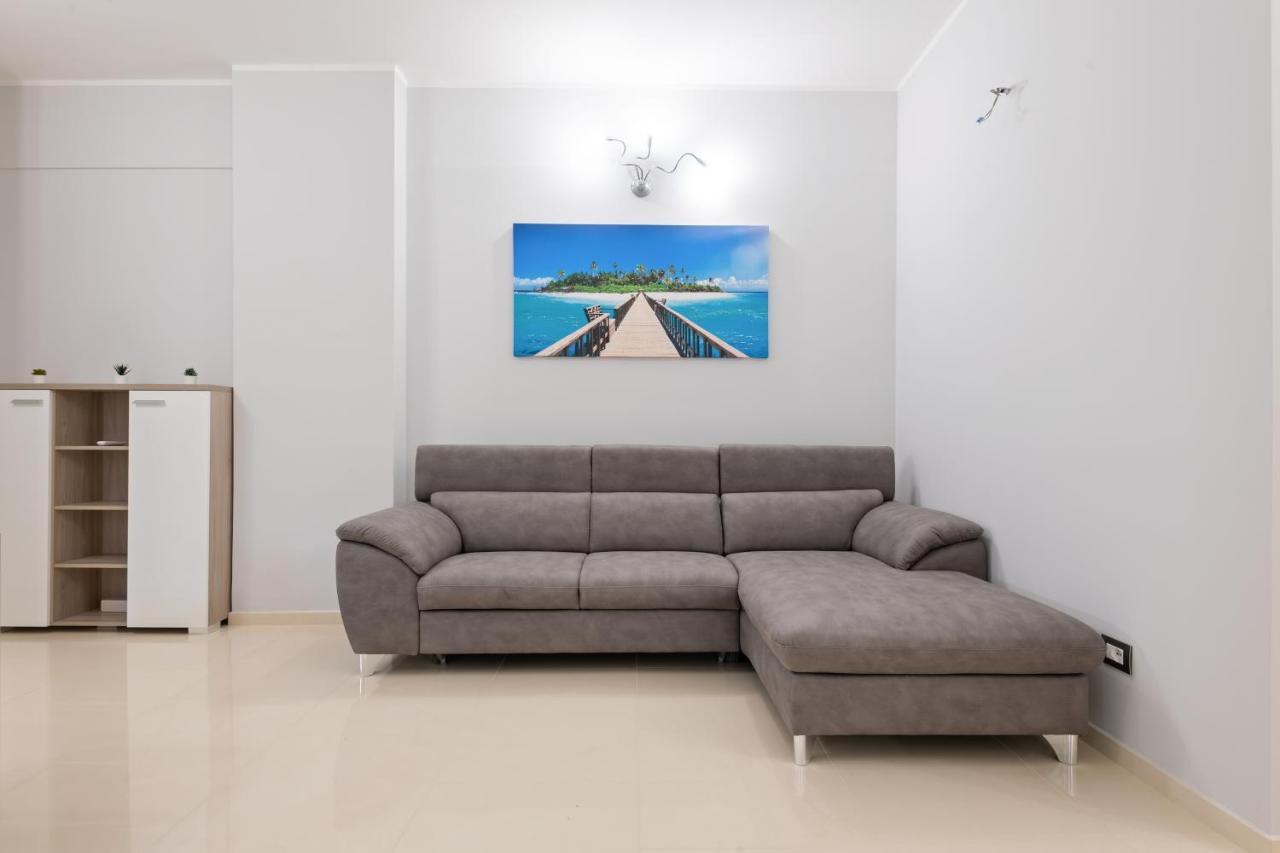 Modern Flat 250 Mt From The Sea - Albissola Marina Apartment ภายนอก รูปภาพ