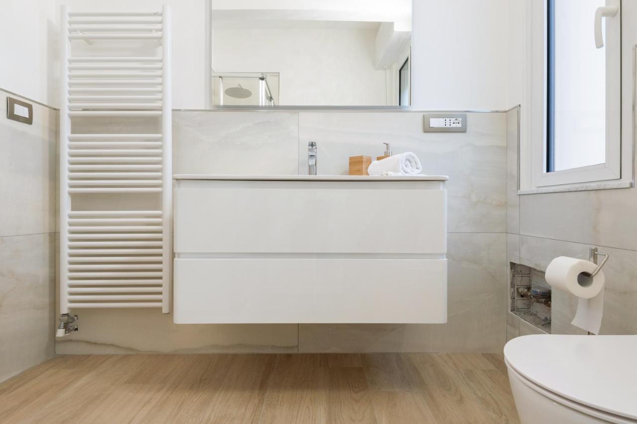 Modern Flat 250 Mt From The Sea - Albissola Marina Apartment ภายนอก รูปภาพ